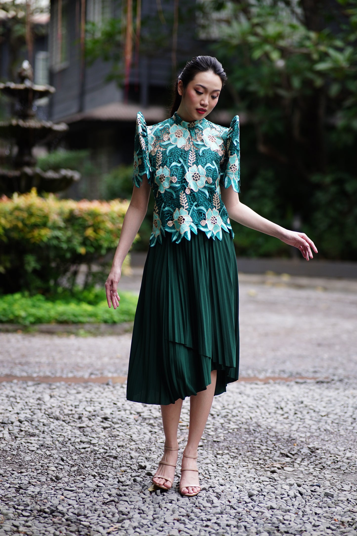 Irregular Hem Pleat Skirt