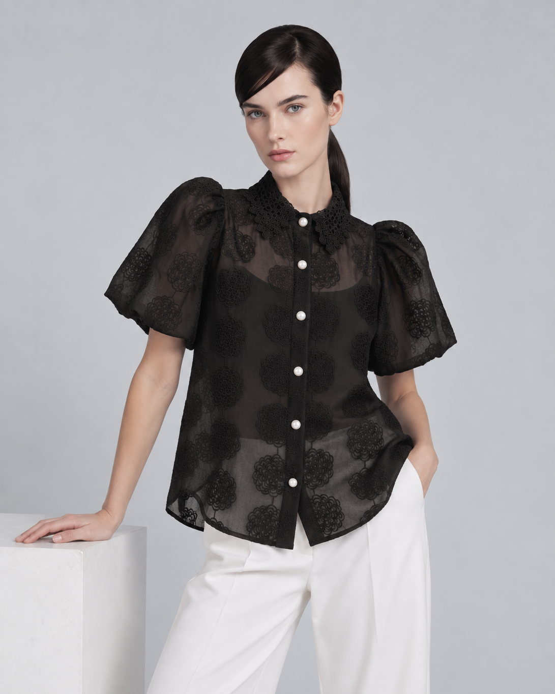 Puffsleeve Lace Buttondown