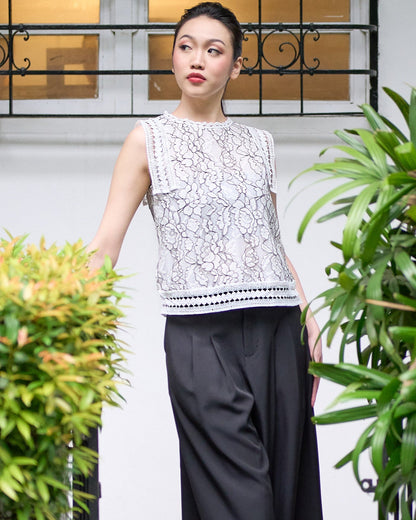 Sleeveless with Lace Hem