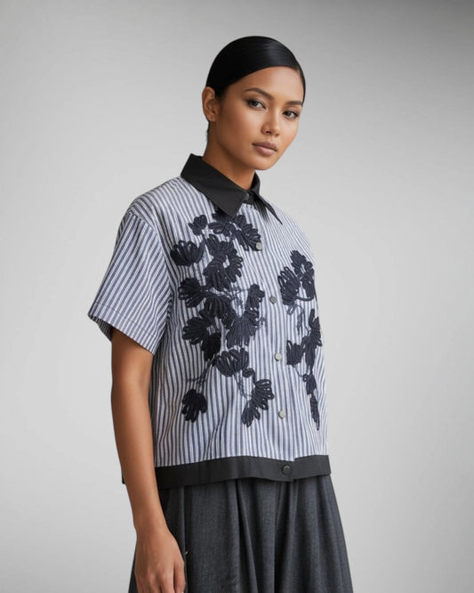 Buttondown with 3D Flowers