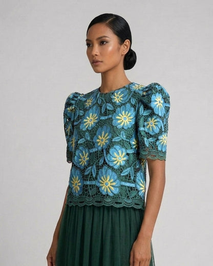 Puffsleeve Roundneck Top