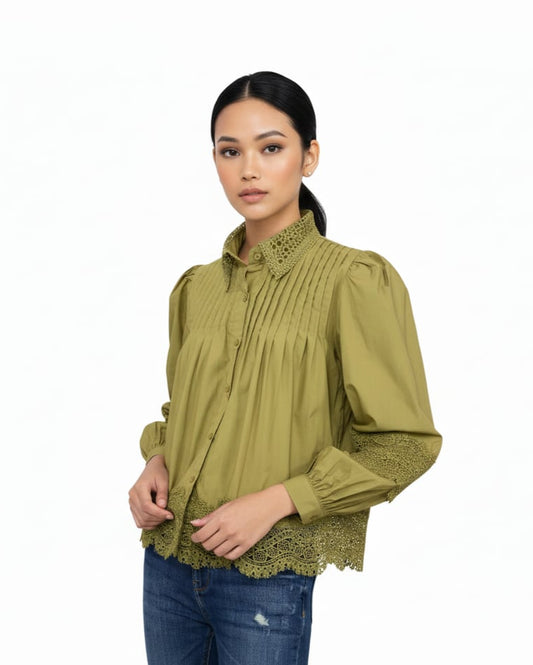 Longsleeve with Lace